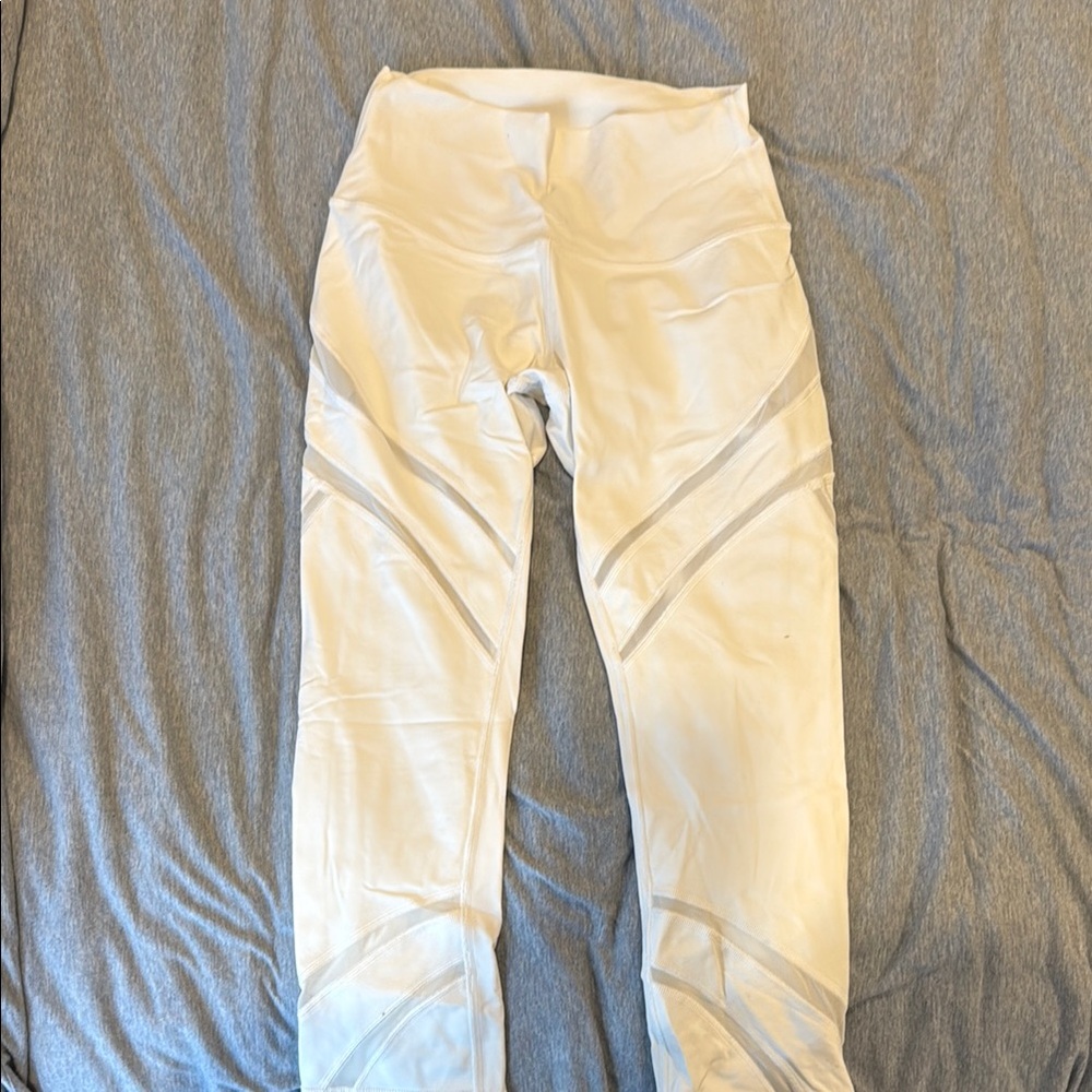 COPY - Lululemon White High-Waisted Leggings